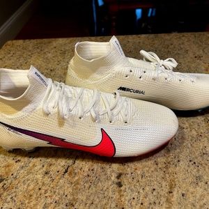 New Nike Mercurial Superfly 7 Elite Soccer Cleats - Size 10